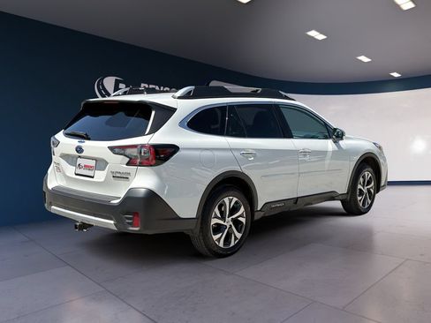 Used 2022 Subaru Outback Touring XT AWD/4WD image 5
