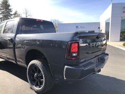 New 2026 RAM 2500 Big Horn AWD/4WD image 12