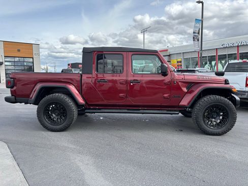 Used 2021 Jeep Gladiator Sport AWD/4WD image 5