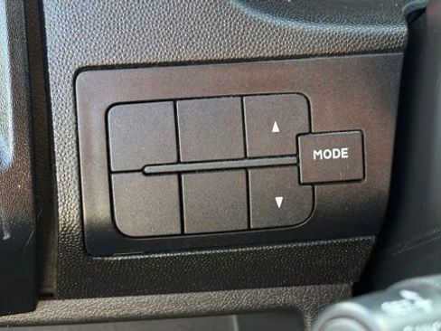 Used 2018 RAM ProMaster 2500 w/ Interior Convenience Group image 31