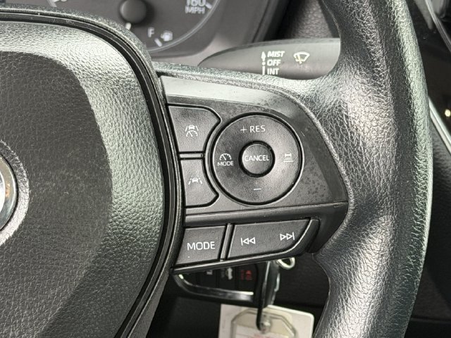 Used 2025 Toyota Corolla LE FWD image 14