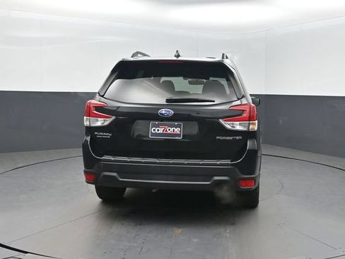 Used 2020 Subaru Forester Premium AWD/4WD image 33