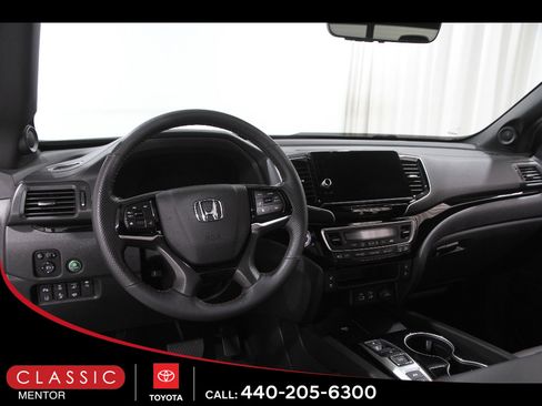 Used 2024 Honda Ridgeline Black Edition image 6