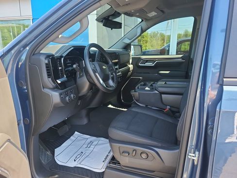 Certified 2024 Chevrolet Silverado 1500 LT AWD/4WD image 10