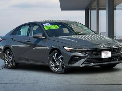 Used 2025 Hyundai Elantra SEL