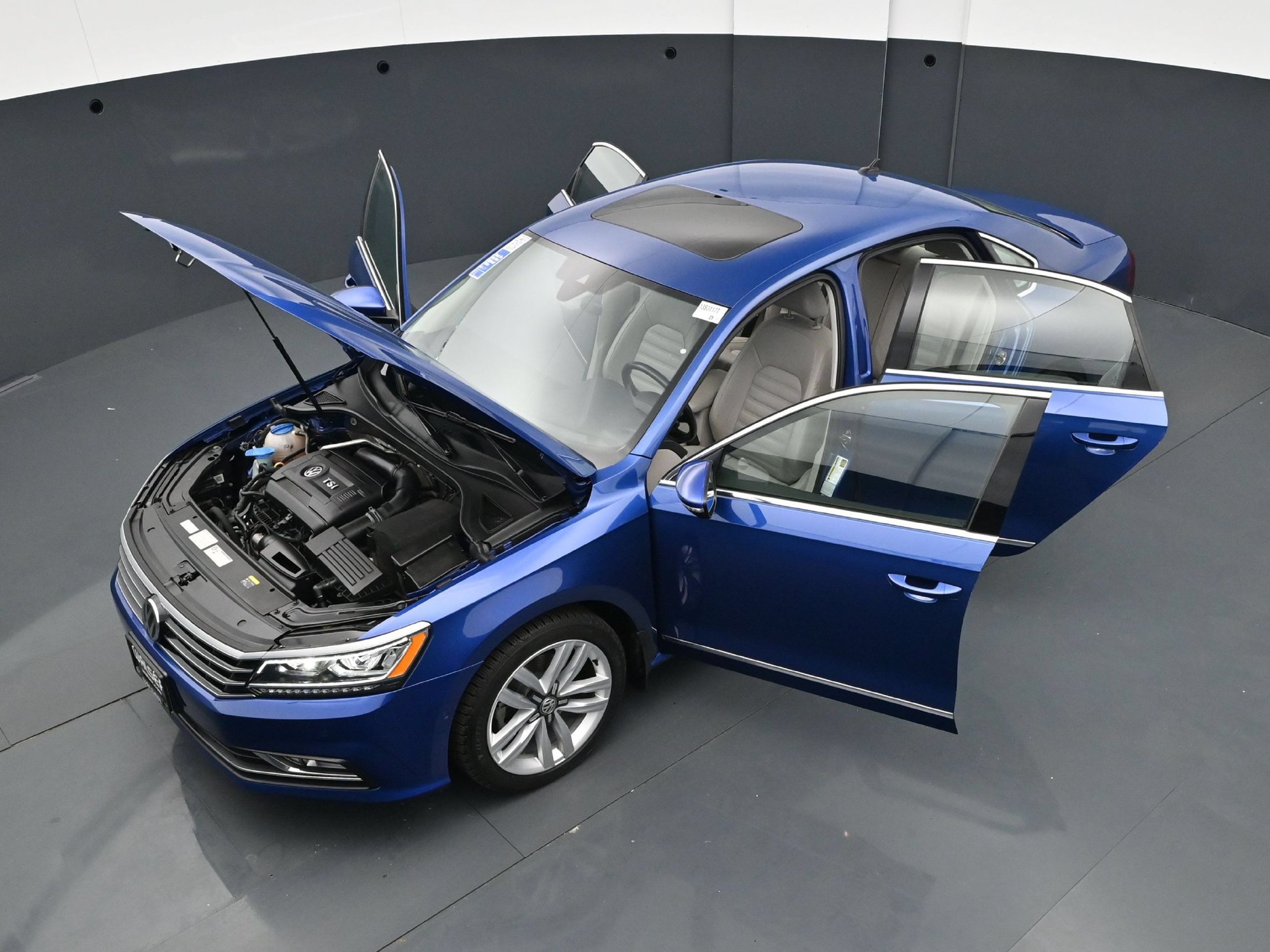 Used 2017 Volkswagen Passat 1.8T SEL Premium FWD image 38