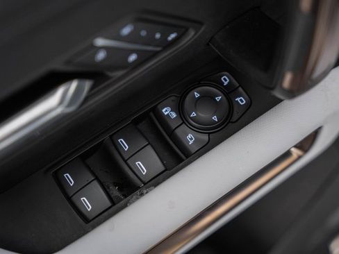 Used 2024 GMC Hummer EV 2X image 47