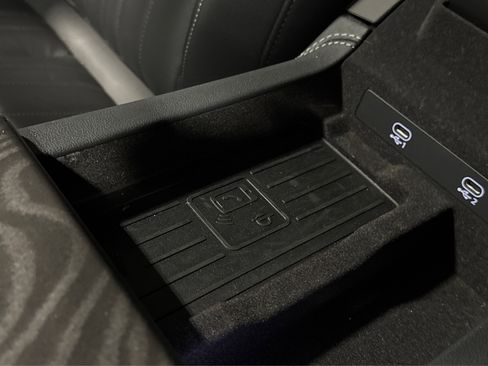 Used 2024 Audi A6 Premium Plus image 37