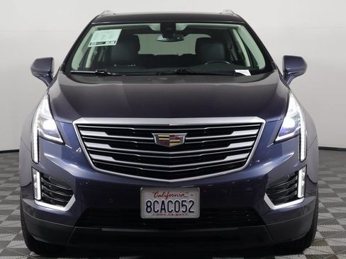Used 2018 Cadillac XT5 Luxury w/ Driver Awareness Package FWD image 2