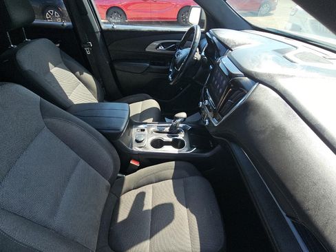 Used 2023 Chevrolet Traverse LT FWD image 9