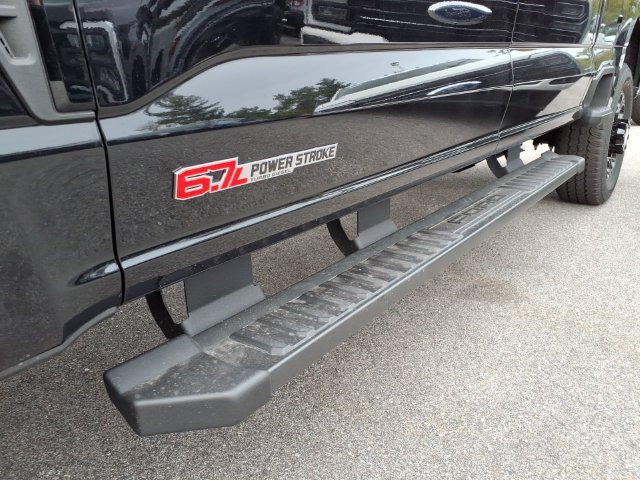 New 2027 Ford F350 Lariat w/ Black Appearance Package AWD/4WD image 7