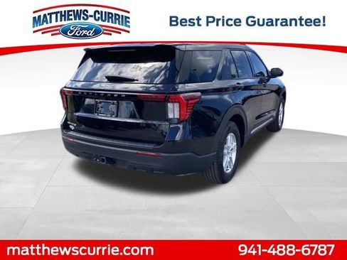 New 2025 Ford Explorer Active image 4