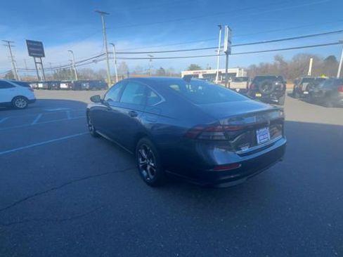 Used 2023 Honda Accord EX image 6