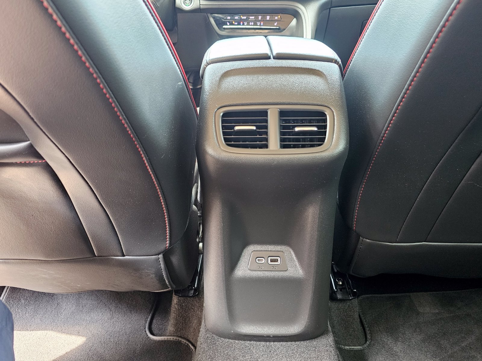 Used 2023 Buick Envision Essence w/ Sport Touring Package FWD image 31