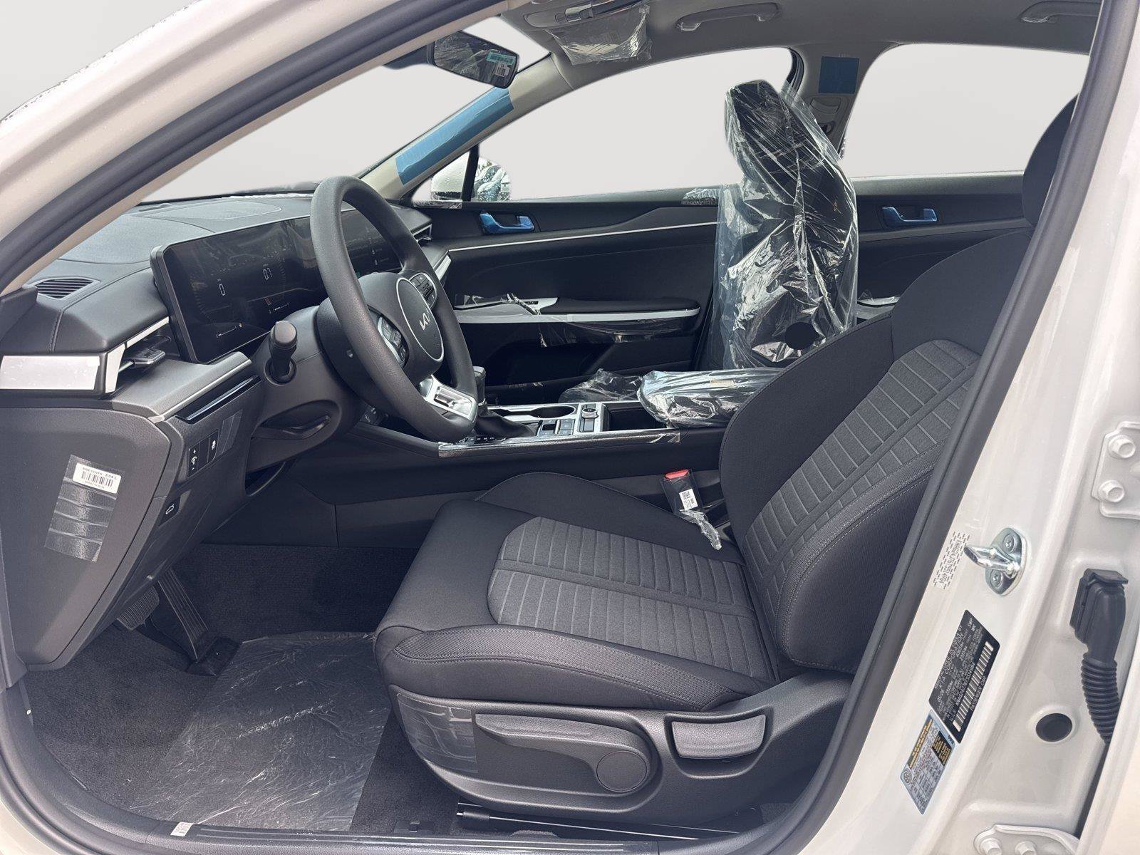 New 2026 Kia K5 LXS FWD image 7