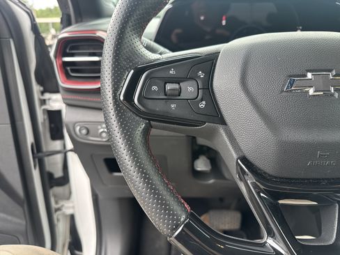 Used 2024 Chevrolet TrailBlazer RS FWD image 8