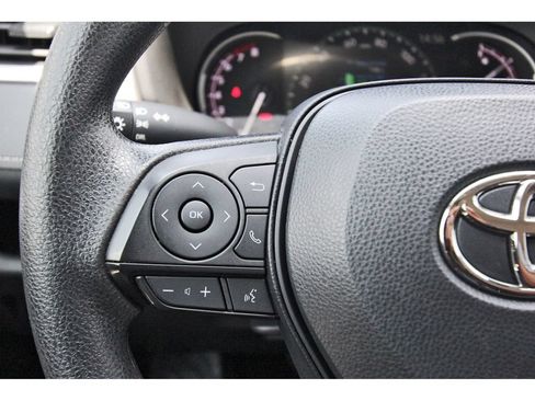 Used 2024 Toyota RAV4 LE FWD image 15