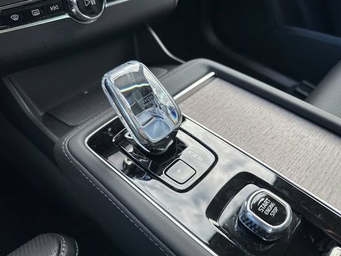 New 2026 Volvo XC90 T8 Ultra image 14