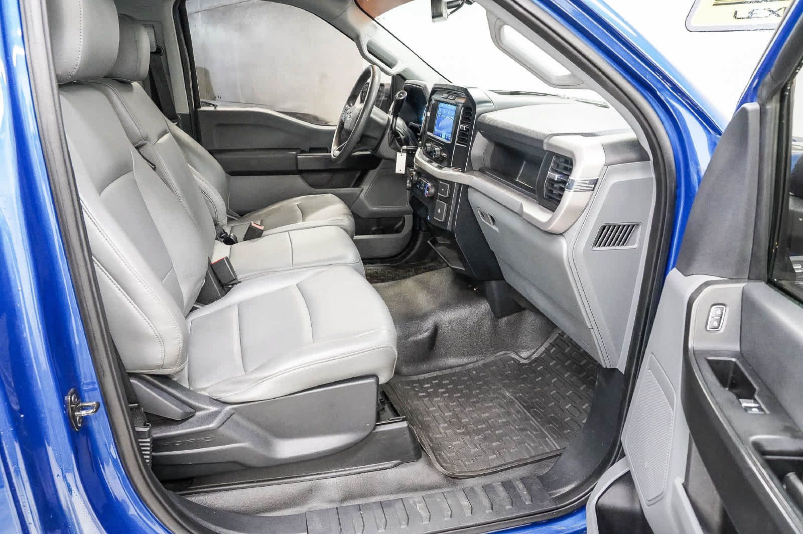 Used 2023 Ford F150 XL w/ XL Chrome Appearance Package RWD image 16