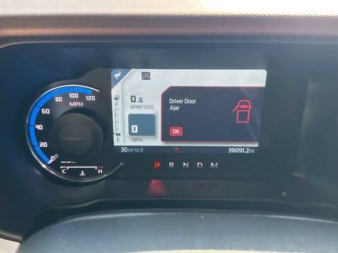 Certified 2023 Ford Bronco Heritage Edition AWD/4WD image 28