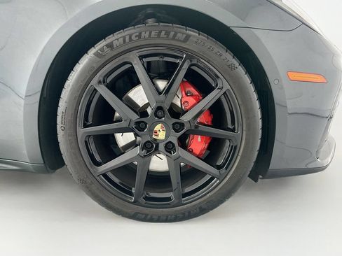Certified 2025 Porsche Panamera 4 AWD/4WD image 32