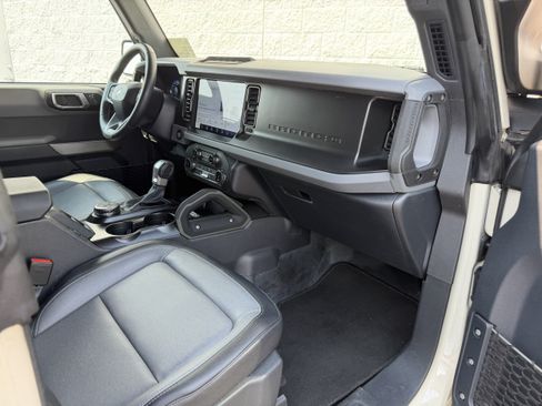 Used 2022 Ford Bronco Everglades AWD/4WD image 33