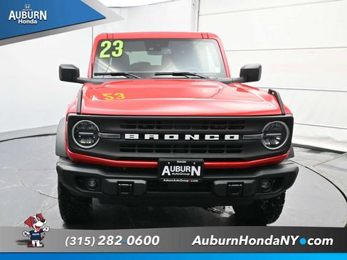 Used 2023 Ford Bronco Black Diamond image 3