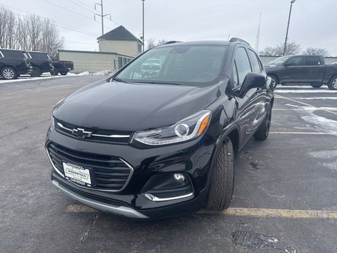 Used 2018 Chevrolet Trax Premier w/ Midnight Edition image 7