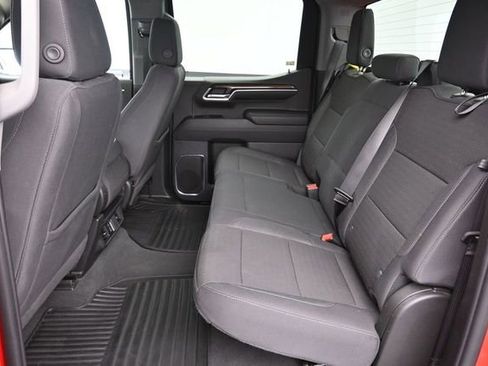 Used 2025 Chevrolet Silverado 1500 LT AWD/4WD image 29