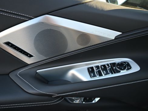 Used 2024 Chevrolet Corvette Stingray Premium Conv w/ Z51 Performance Package image 18