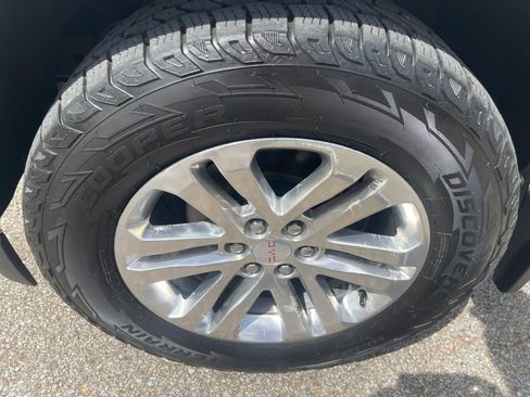 Used 2018 GMC Canyon SLT w/ Driver Alert Package AWD/4WD image 9