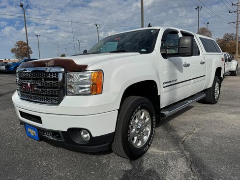 Used 2014 GMC Sierra 3500 Denali w/ Snow Plow Prep Package image 8