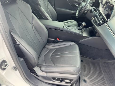 Used 2022 Lexus ES 350 F Sport w/ Accessory Package 2 image 38