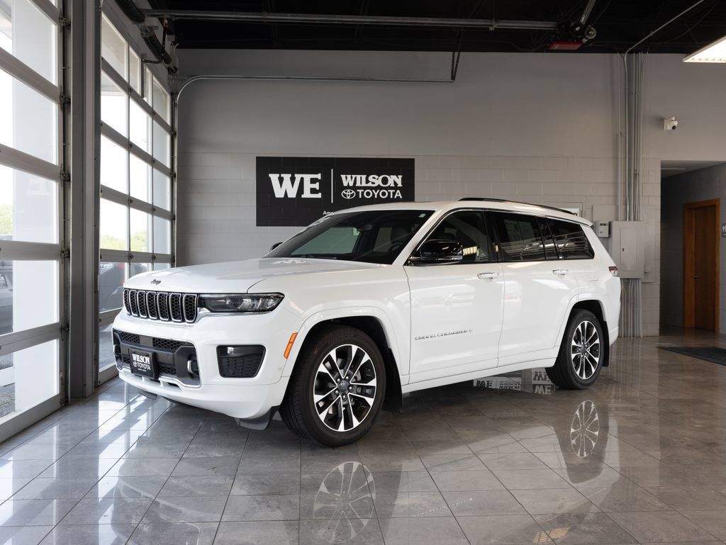 Used 2023 Jeep Grand Cherokee L Overland AWD/4WD image 2