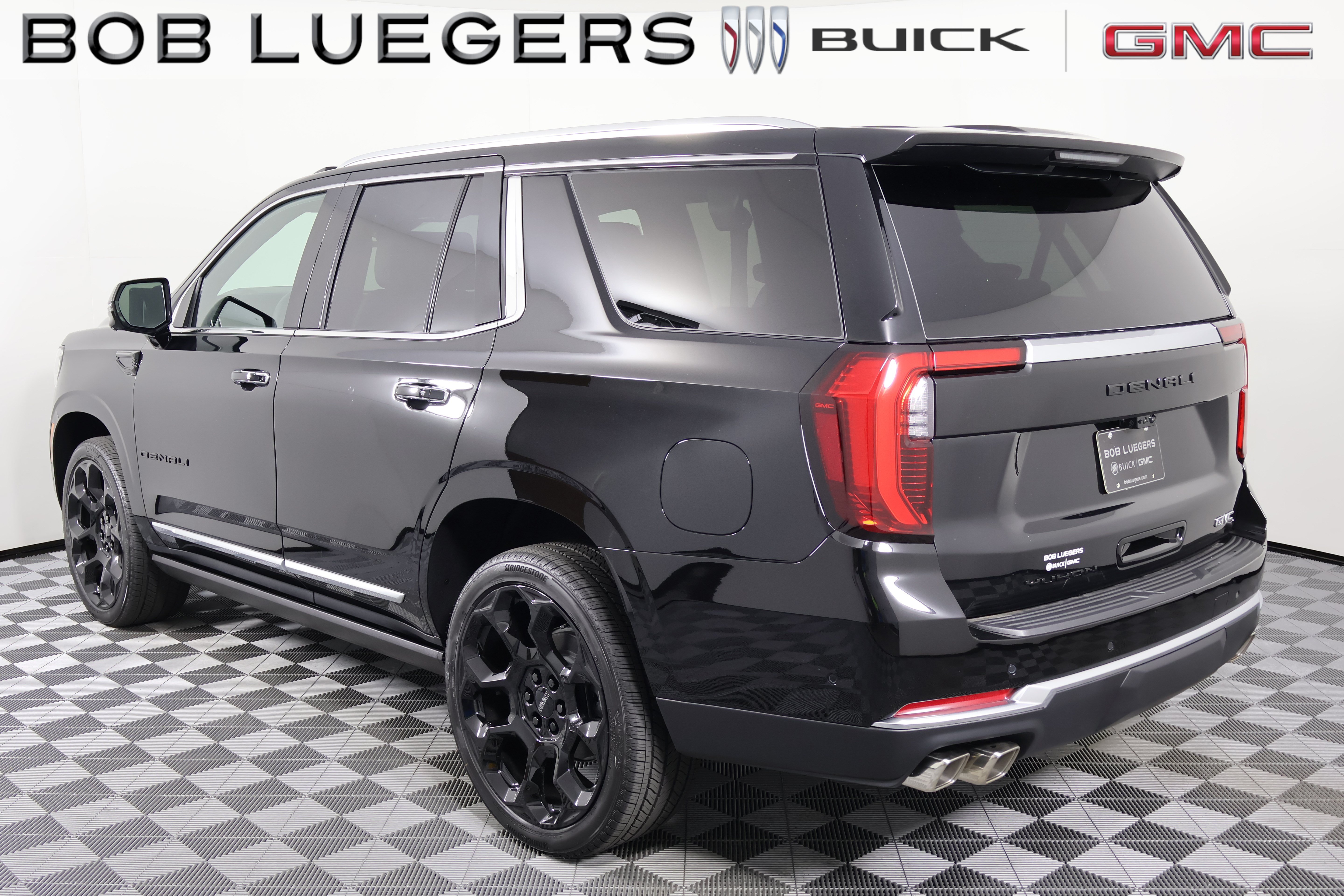 New 2026 GMC Yukon Denali w/ Denali Reserve Package AWD/4WD image 4