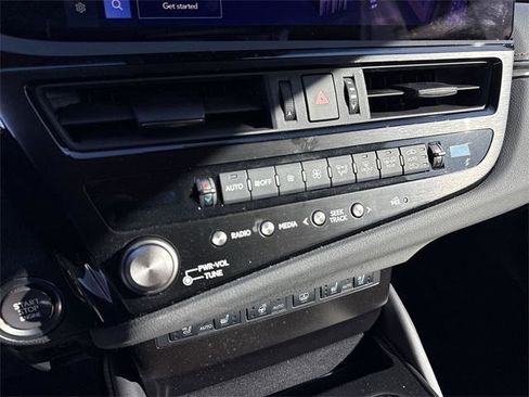 Certified 2024 Lexus ES 350 w/ Premium Package image 19