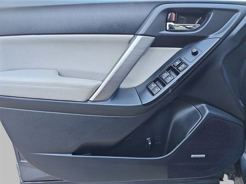 Used 2018 Subaru Forester 2.5i Limited image 28