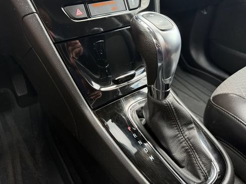 Used 2018 Buick Encore Preferred AWD/4WD image 23