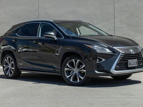 Used 2018 Lexus RX 450h AWD w/ Premium Package image 16