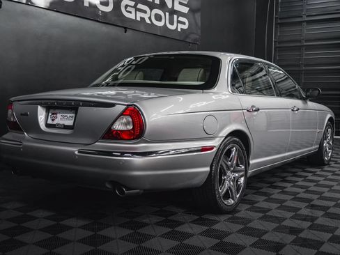 Used 2006 Jaguar XJ Vanden Plas RWD image 18