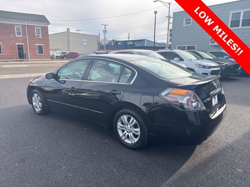 Used 2012 Nissan Altima 2.5 S w/ 20th Anniversary Pkg image 2