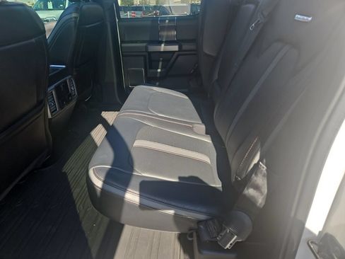 Used 2019 Ford F150 Platinum w/ Equipment Group 701A Luxury AWD/4WD image 4