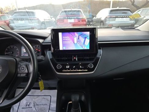 Used 2024 Toyota Corolla LE image 21