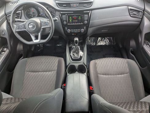 Used 2020 Nissan Rogue SV w/ Premium Package AWD/4WD image 32