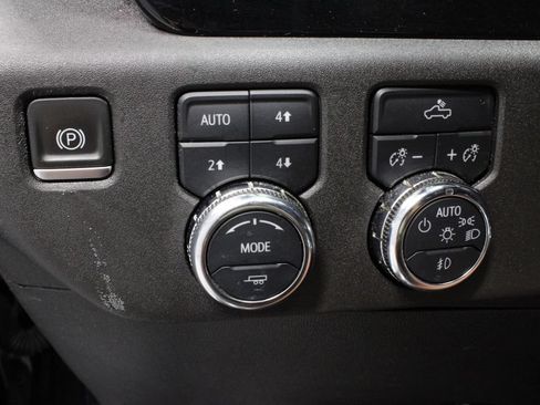 Used 2023 GMC Sierra 1500 Elevation AWD/4WD image 27