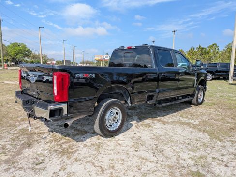 Used 2024 Ford F250 XL w/ XL Chrome Package AWD/4WD image 4