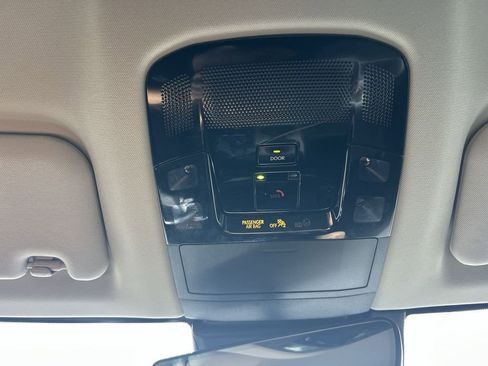 Used 2025 Lexus NX 250 FWD w/ Towing Package (2000 Lbs) image 40
