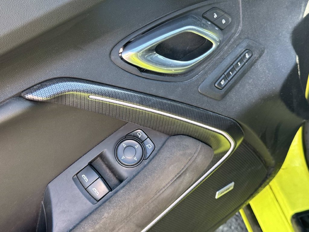 Used 2021 Chevrolet Camaro SS RWD image 12