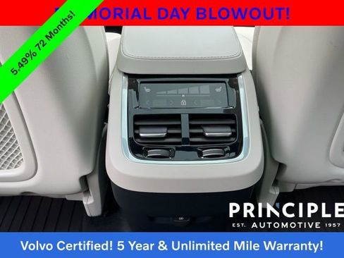 Certified 2024 Volvo XC90 B5 Plus AWD/4WD image 35