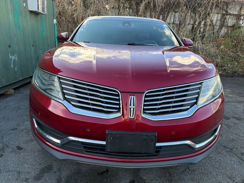 Used 2017 Lincoln MKX Reserve w/ Luxury Package image 2